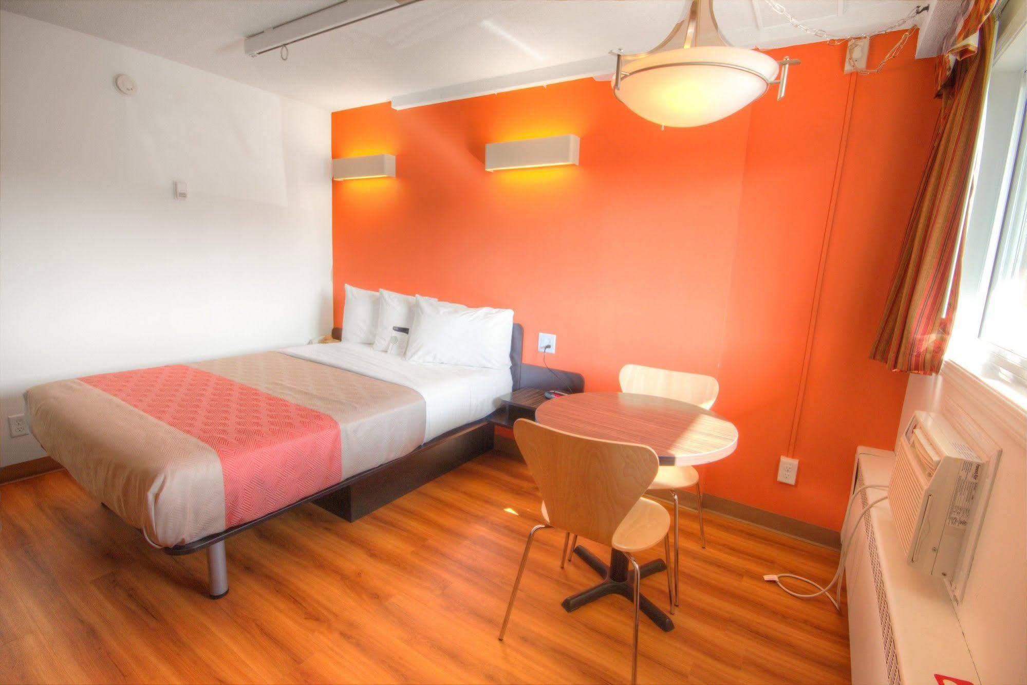 Motel 6-Lethbridge, Ab Exterior photo